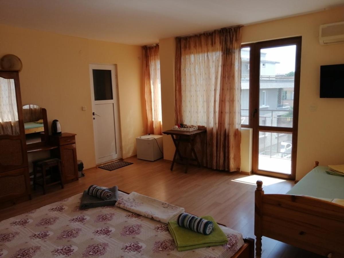 Guest House "Zora - Sarafovo" Burgas Exterior photo