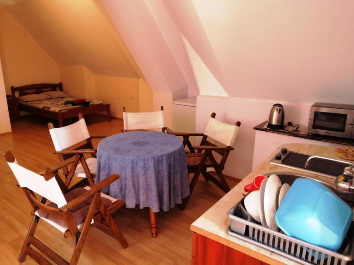 Guest House "Zora - Sarafovo" Burgas Exterior photo