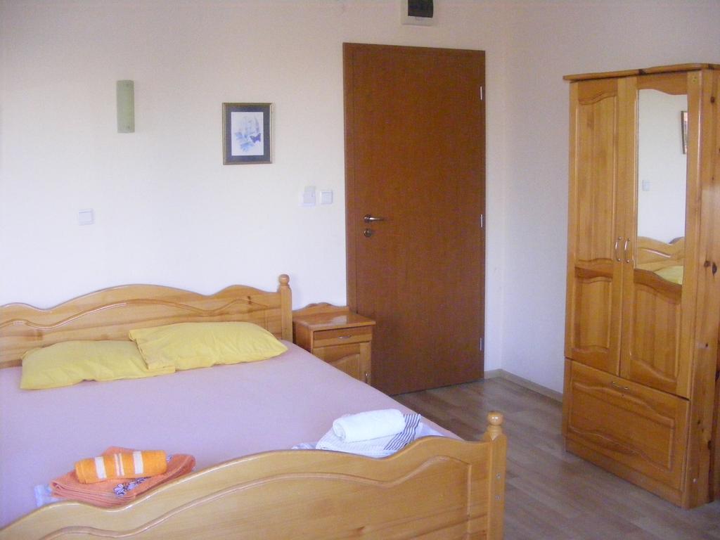 Guest House "Zora - Sarafovo" Burgas Exterior photo